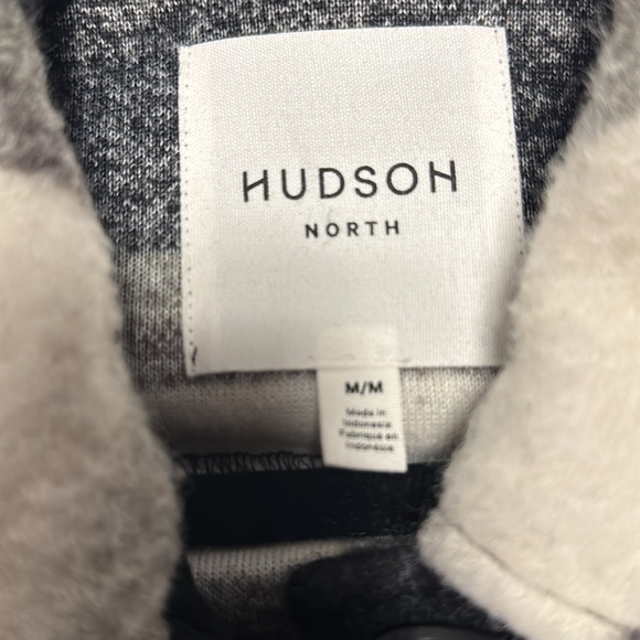 Women’s Shacket - Picture 2 of 5